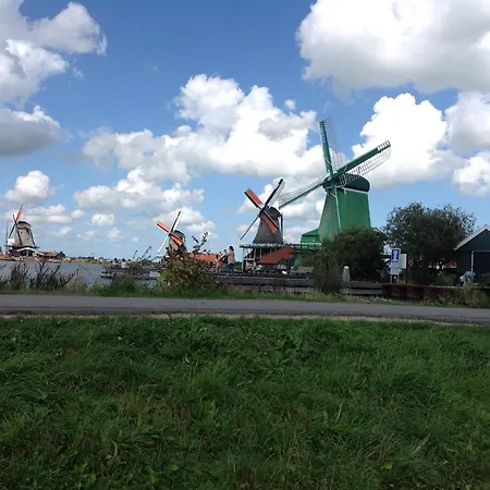 Lejlighed Nabij De Zaanse Schans En 20min Van Amsterdam.